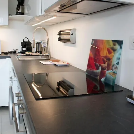 Lyloa - Terrasse - - Garage - Climatisation- Et Tranquillite Apartment